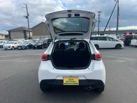 Mazda Mazda2 (Demio)