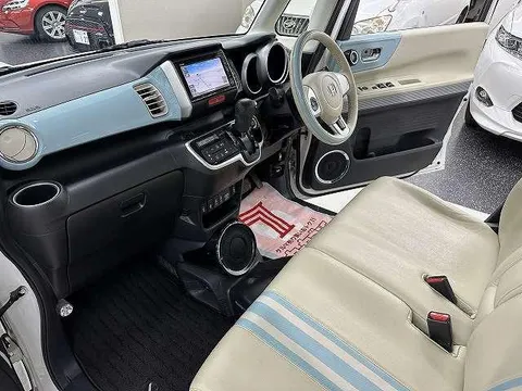 Honda N-BOX Slash