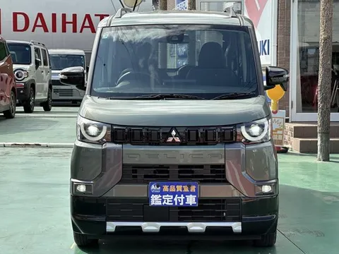 Mitsubishi Delica Mini