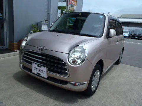 Daihatsu Mira Gino