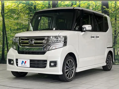 Honda N-BOX Custom