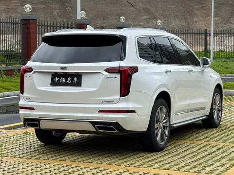 Cadillac XT6