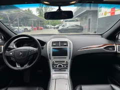 Lincoln MKZ