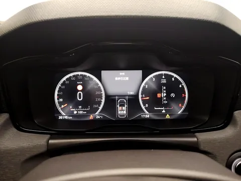 Lynk & Co 02
