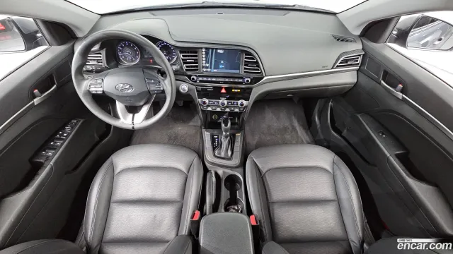 Hyundai Elantra (Avante)