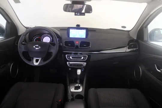 Renault SM3