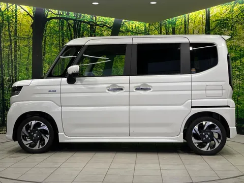 Suzuki Spacia Custom
