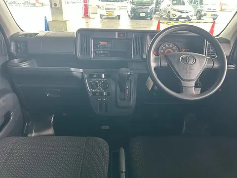 Toyota Pixis Van
