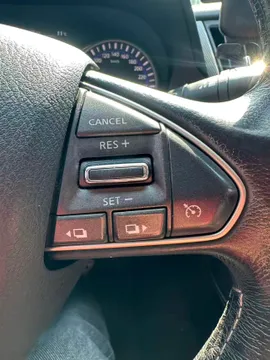 Infiniti Q50L