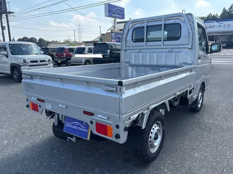 Nissan Clipper Truck