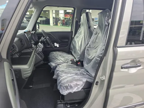 Suzuki Spacia Gear