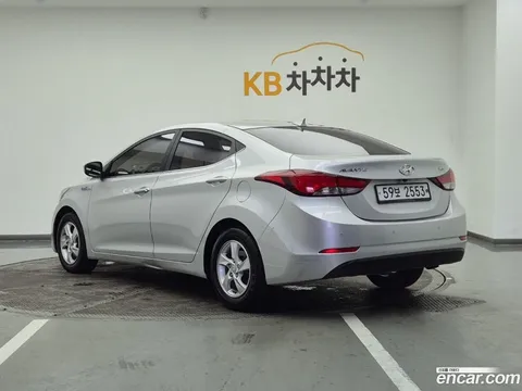 Hyundai Elantra (Avante)