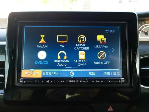 Honda N-BOX Custom