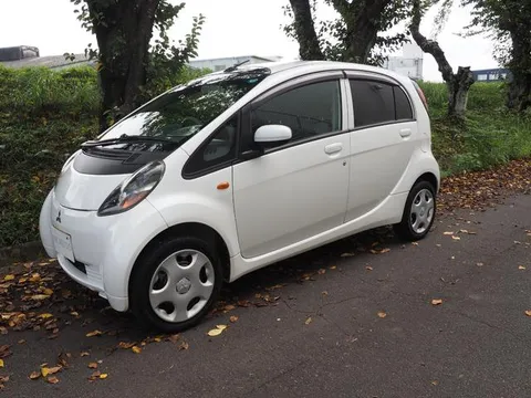 Mitsubishi I
