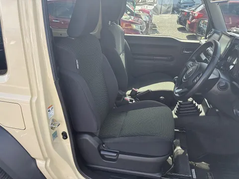 Suzuki Jimny Sierra