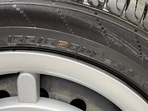 Daihatsu Mira Tocot