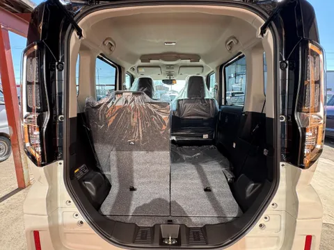 Suzuki Spacia Custom