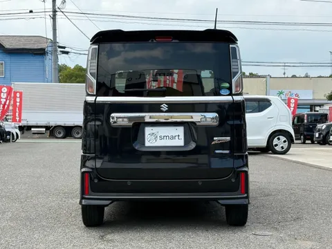Suzuki Spacia Custom