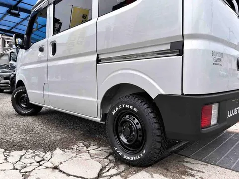 Nissan Clipper