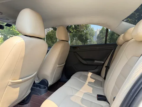 Volkswagen Santana