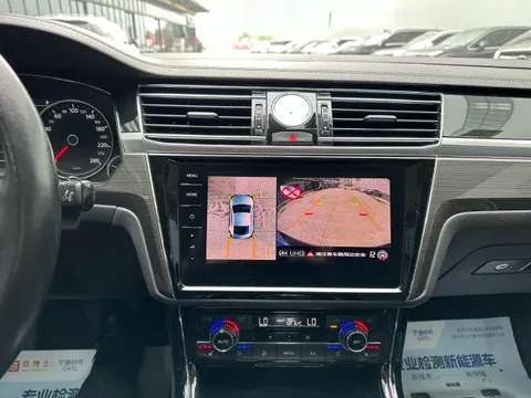 Volkswagen Phideon