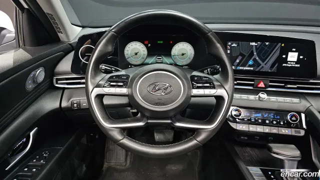 Hyundai Elantra (Avante)