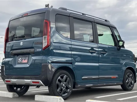 Suzuki Spacia Gear