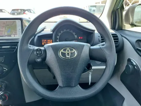 Toyota iQ