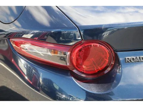 Mazda MX-5 (Roadster)
