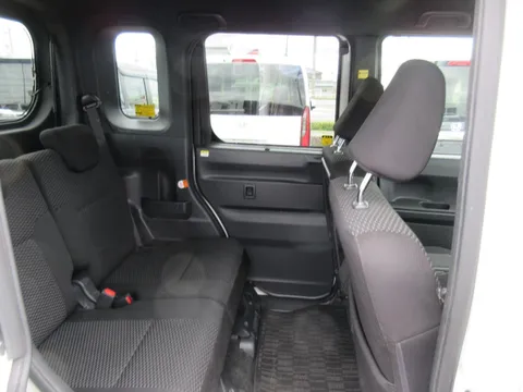 Toyota Pixis Mega