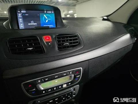 Renault SM3
