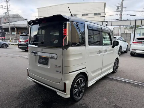 Suzuki Spacia Custom
