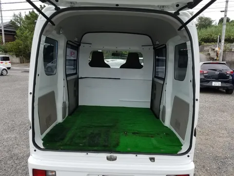 Mitsubishi Minicab Van