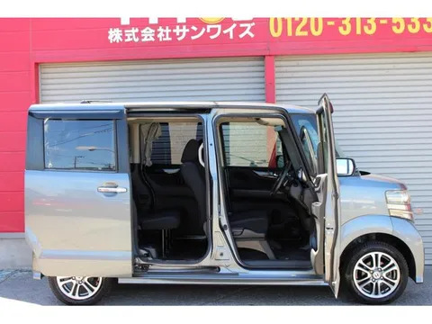 Honda N-BOX Plus Custom
