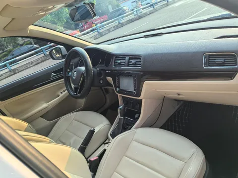 Volkswagen Lavida