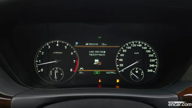 Genesis G90 (EQ900)