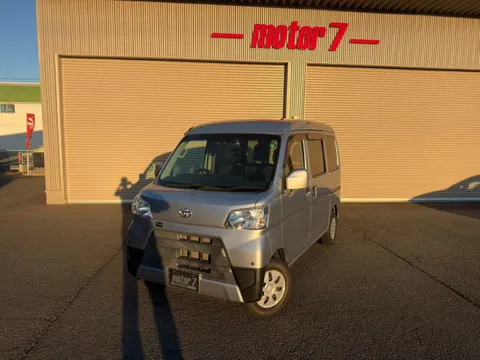 Toyota Pixis Van