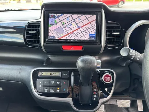 Honda N-BOX Plus Custom