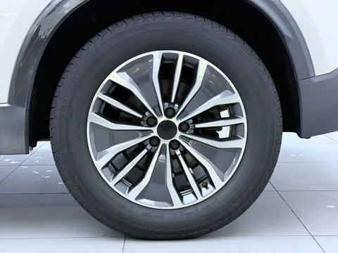 BAIC X7
