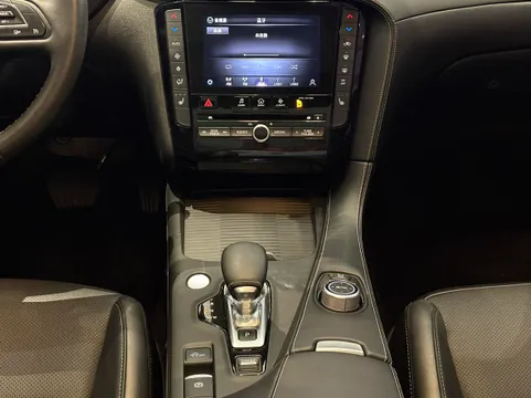 Infiniti QX50