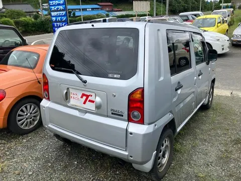 Daihatsu Naked