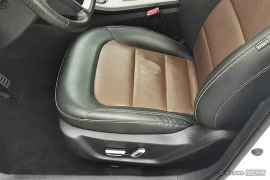Geely Emgrand GS