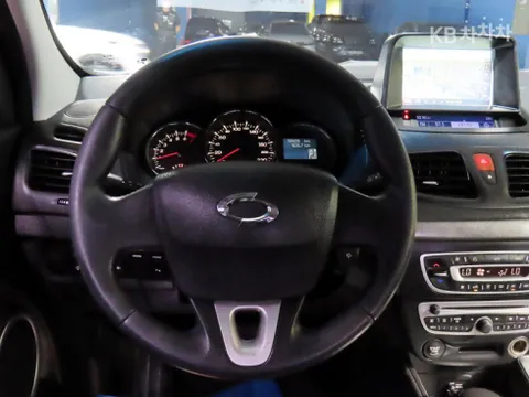Renault SM3
