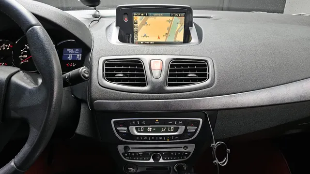 Renault SM3