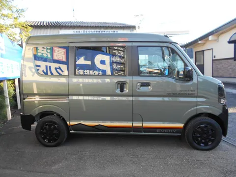 Suzuki Every