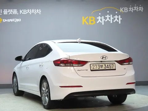 Hyundai Elantra (Avante)