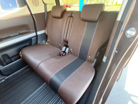 Honda N-BOX Slash