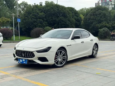 Maserati Ghibli
