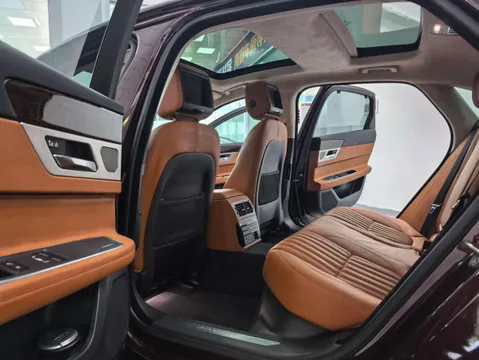 Jaguar XFL