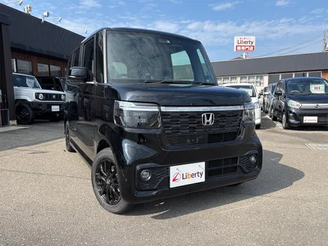 Honda N-BOX Custom
